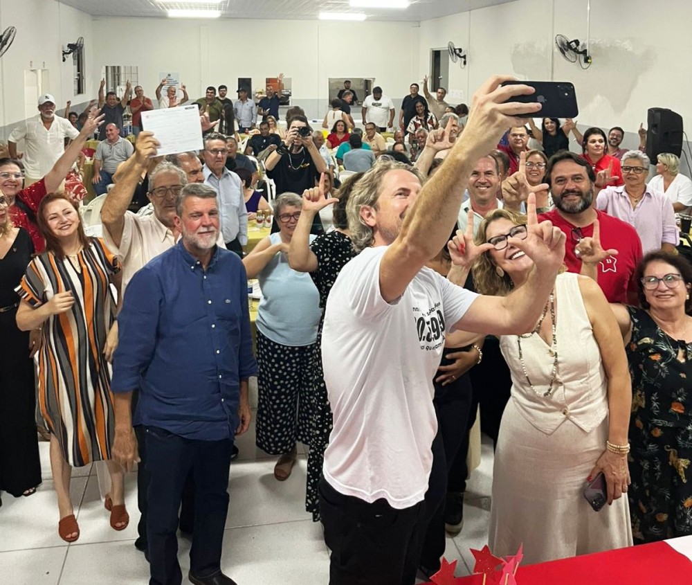 Em sua base eleitoral, petistas defendem o nome de Zeca Dirceu para comandar o PT do Paraná