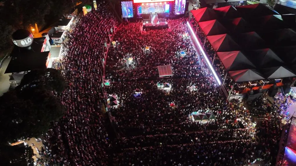 Expo Umuarama tem noite histórica com Bruno e Marrone e Simone Mendes