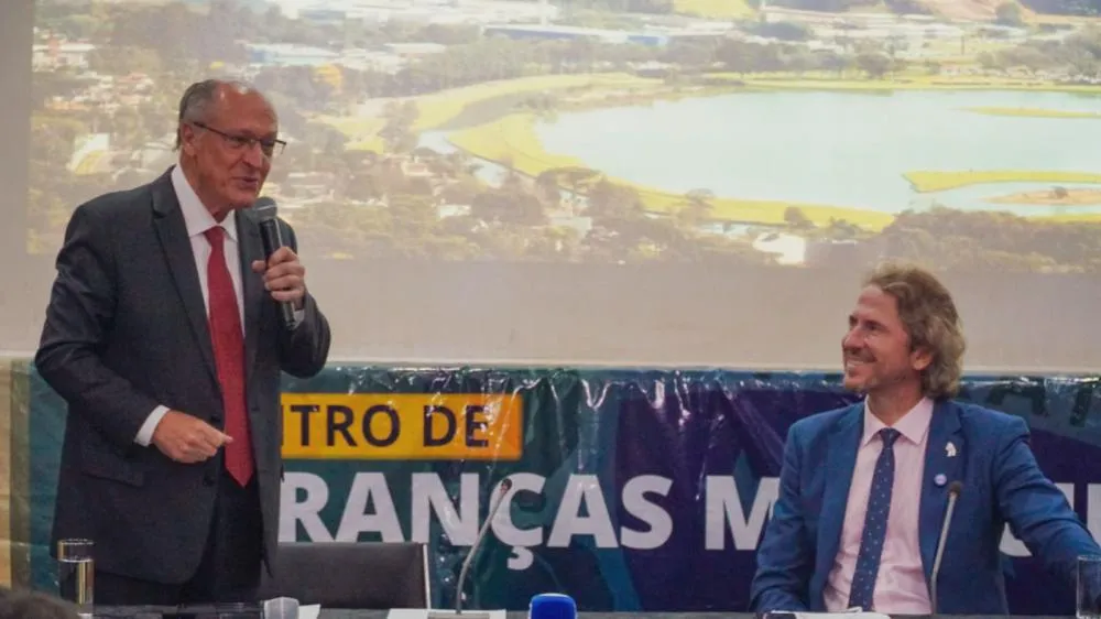 Alckmin diz que o MDIC está à disposição para alavancar a economia paranaense