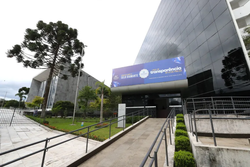 Retorno da Assembleia Itinerante a Londrina com novas parcerias marca agenda dos deputados