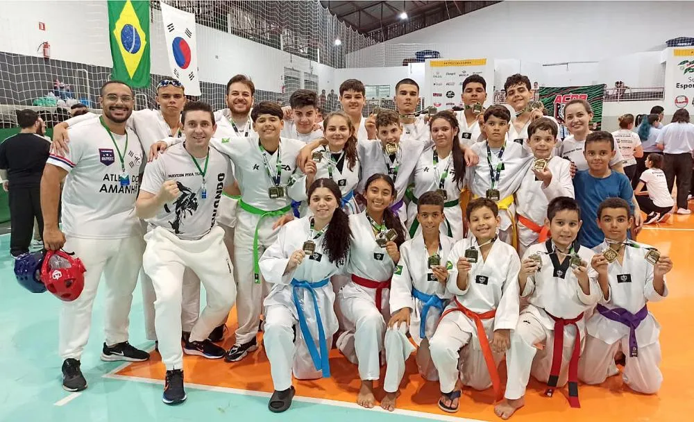 Taekwondo ‘Atletas do Amanhã’ conquista 31 medalhas em competição regional