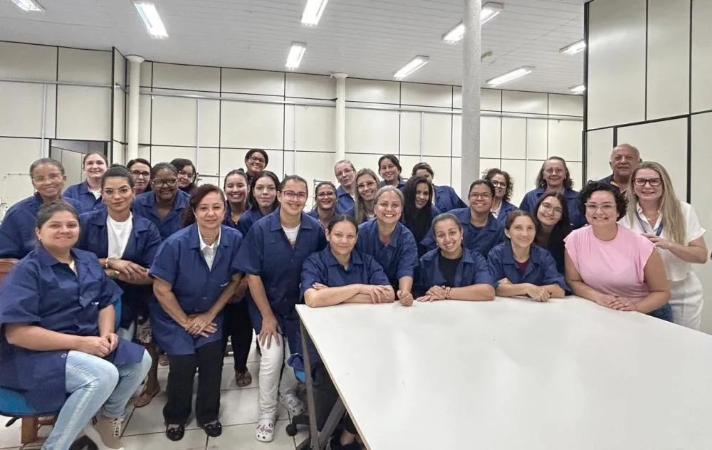 Parceria entre Agência do Trabalhador e Senai inicia curso de corte e costura