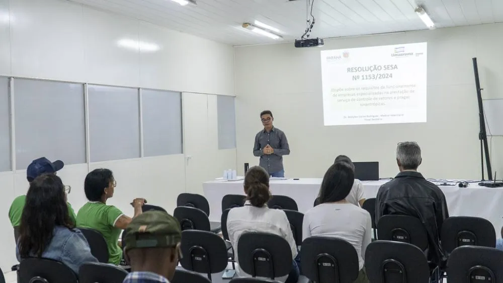Curso capacita responsáveis técnicos e proprietários de empresas dedetizadoras