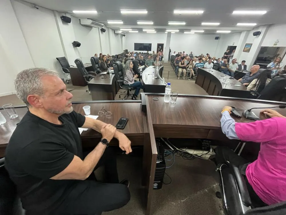 Umuarama entra na discussão sobre a vacinação obrigatória contra a Covid-19 