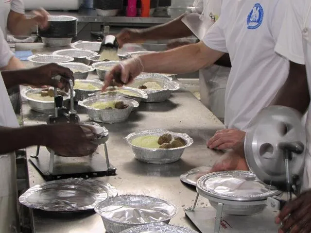 TCE libera processo de licitação para alimentação de presos de Umuarama
