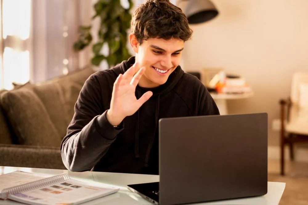 Vai prestar vestibular 2025 no Paraná? Veja o que mudou e como se preparar a tempo com o curso certo