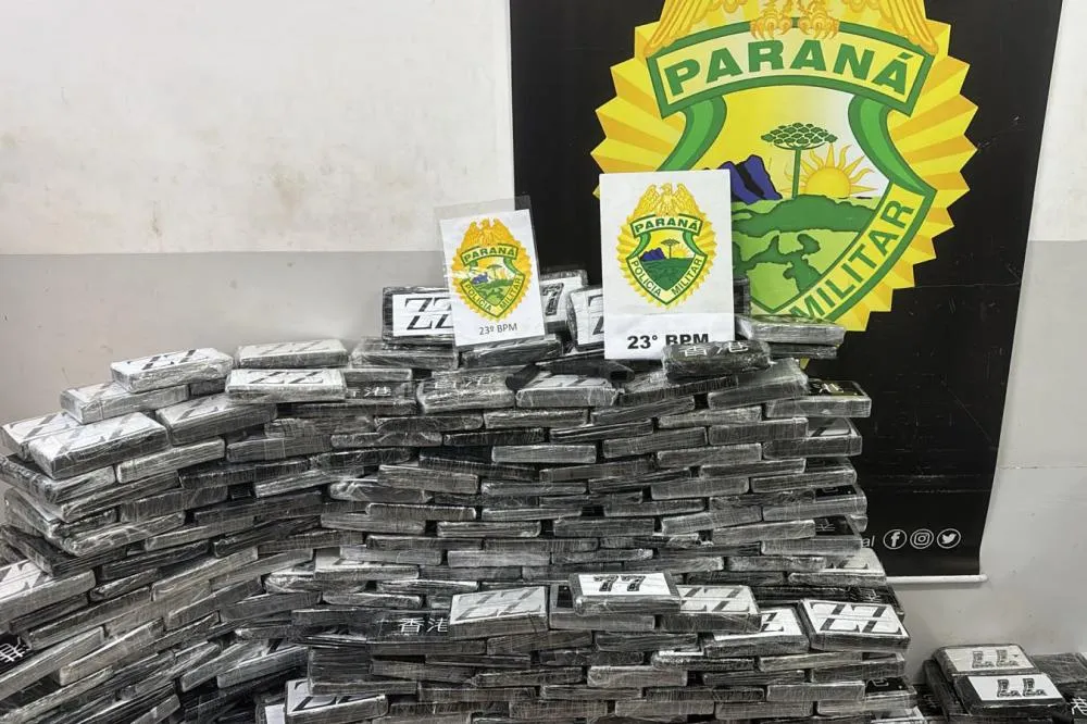 Polícia Militar apreende mais de 800 quilos de cocaína em Curitiba