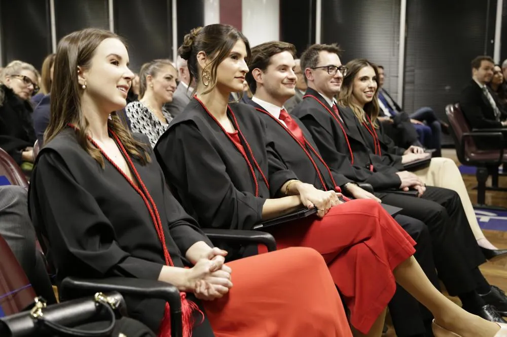 Novos promotores ingressam no Ministério Público do Paraná